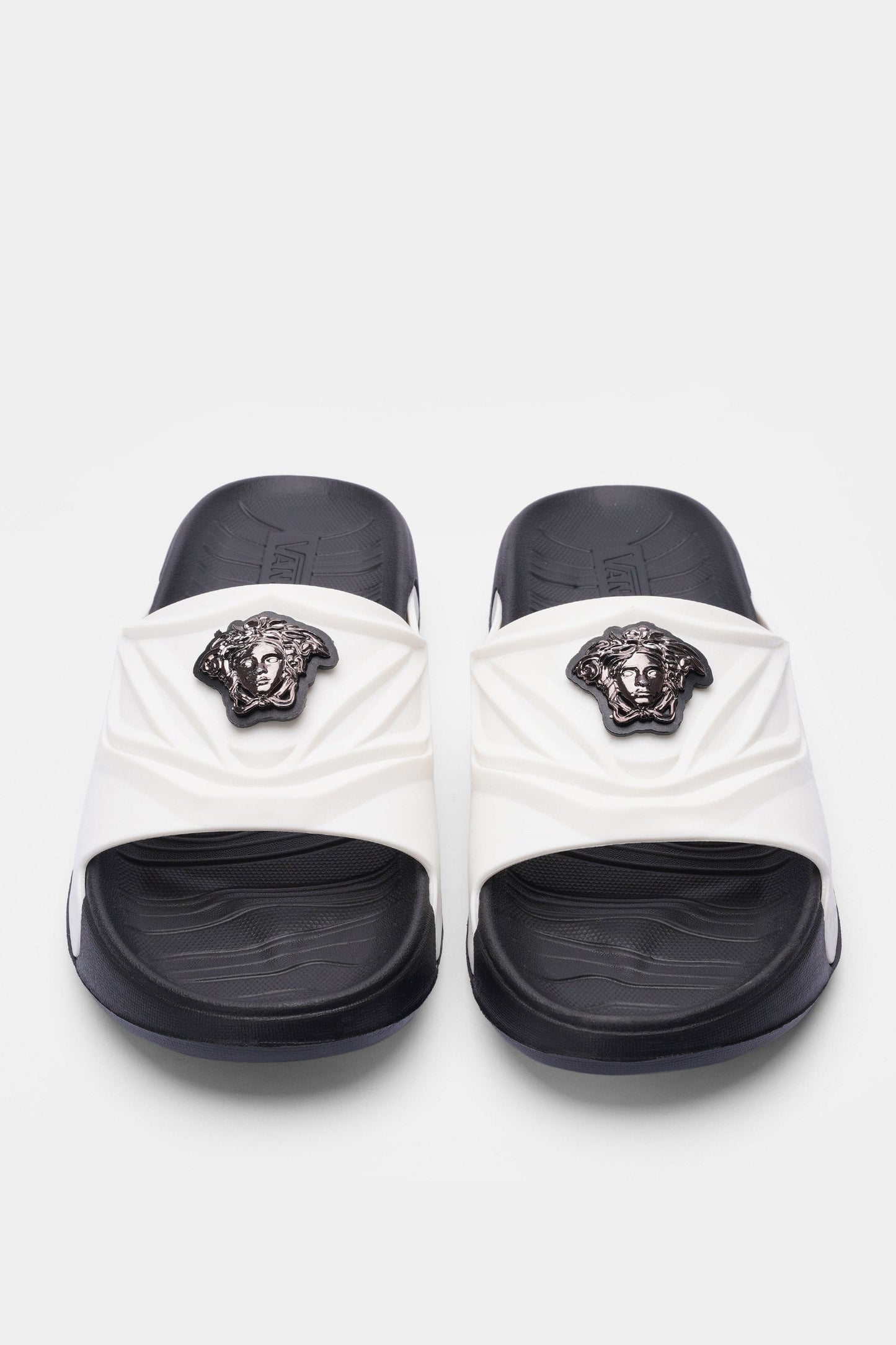 EVR Slipper G3 Black & White Color